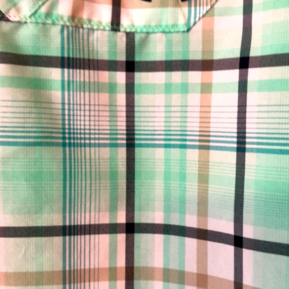 Men’s Under Armour Button Down - Picture 4 of 4